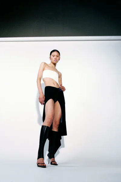 Look 5